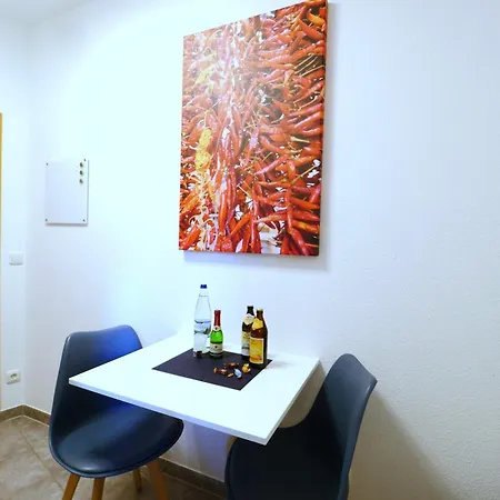 Gruenderzeitwohnung Unweit Der Altstadt Apartment *