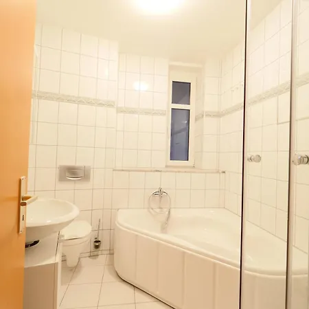 Gruenderzeitwohnung Unweit Der Altstadt *